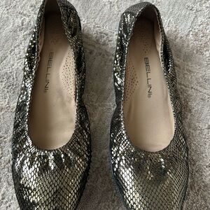 NWOB Bellini Jimmie Women's 10W Leather Gold Snake Dragon Ballerina Flats Shoes